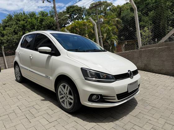 VOLKSWAGEN FOX 1.6 MSI HIGHLINE 16V FLEX 4P MANUAL VOLKSWAGEN FOX 1.6 MSI HIGHLINE 16V FLEX 4P MANUAL